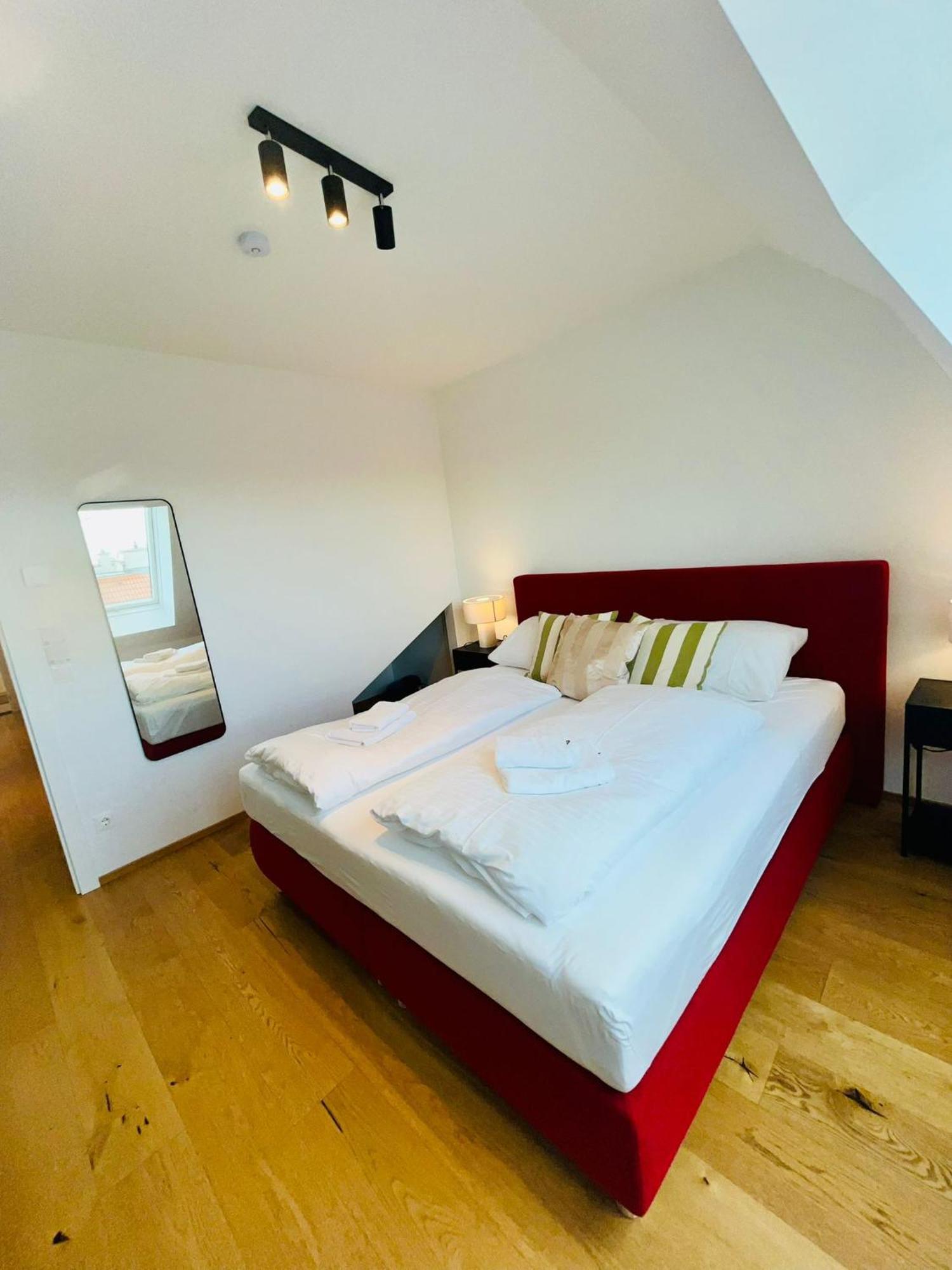 Orestaliving - Penthouse With Designer Renovation Vídeň Exteriér fotografie